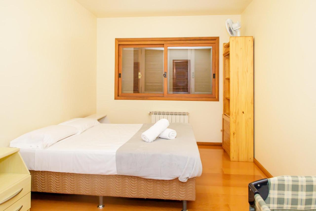Apartamento Amplo E Aconchegante Na Av Das Hortencias No Centro De Gramado Exterior photo