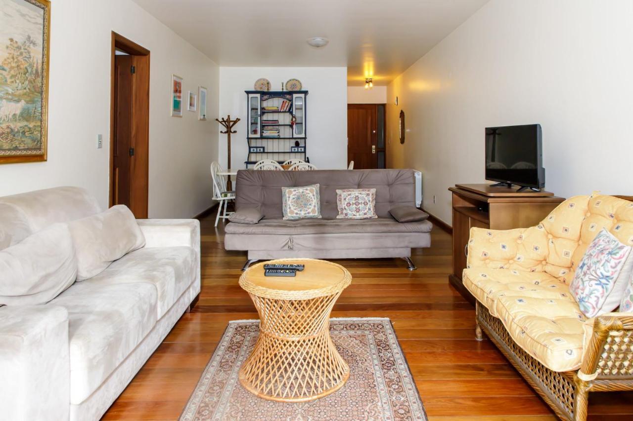 Apartamento Amplo E Aconchegante Na Av Das Hortencias No Centro De Gramado Exterior photo