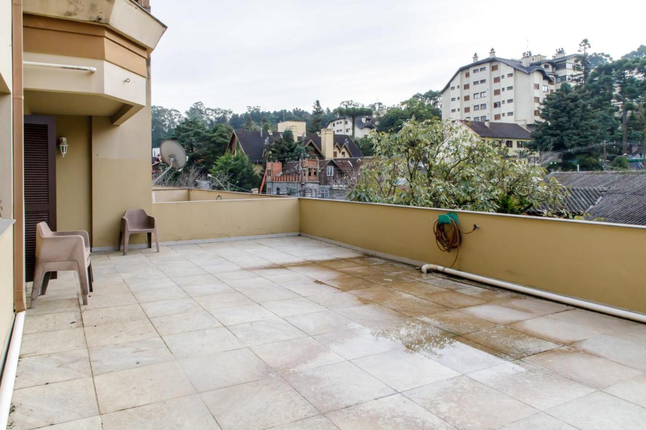 Apartamento Amplo E Aconchegante Na Av Das Hortencias No Centro De Gramado Exterior photo