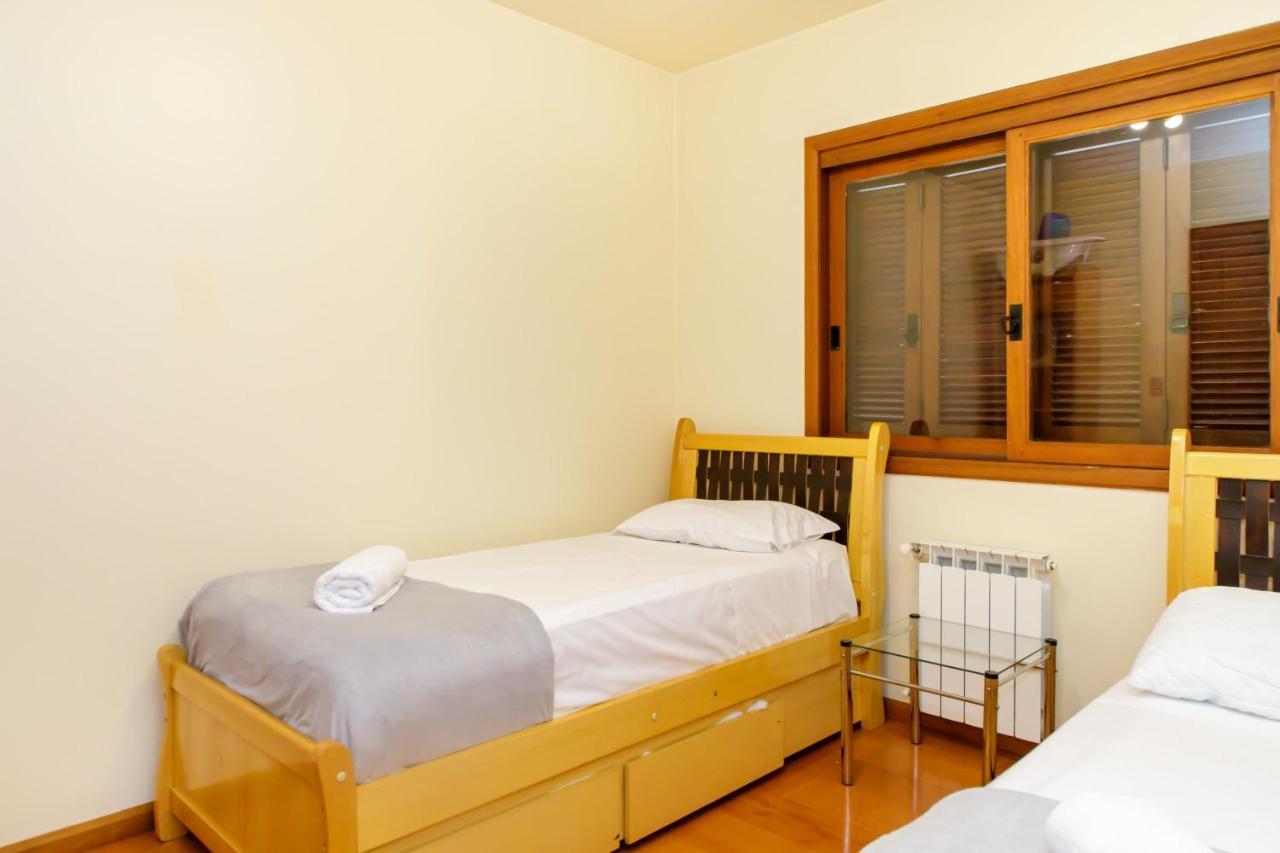 Apartamento Amplo E Aconchegante Na Av Das Hortencias No Centro De Gramado Exterior photo